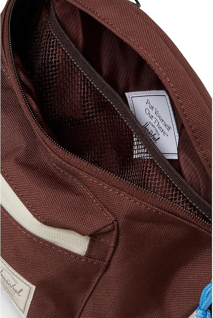 Herschel Supply Co. Unisex Pop Quiz Hip Pack Bitter Chocolate/Dark Roast2